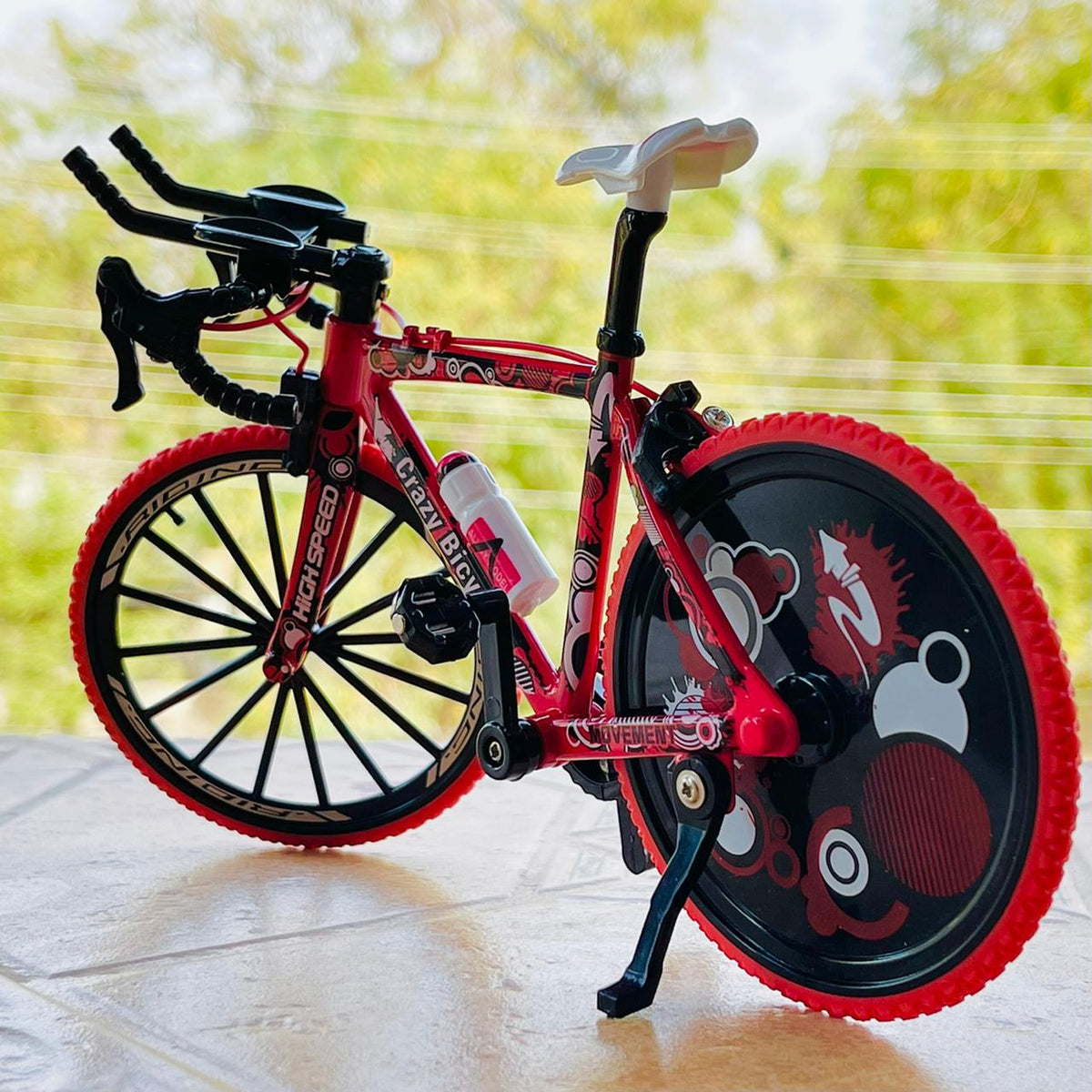 1.8 Scale Racing Diecast Metal Bicycle
